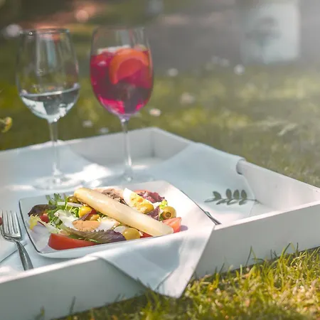 Ercilla Embarcadero فندق خيتكسو