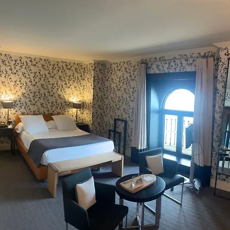 Hotel Ercilla Embarcadero 4*