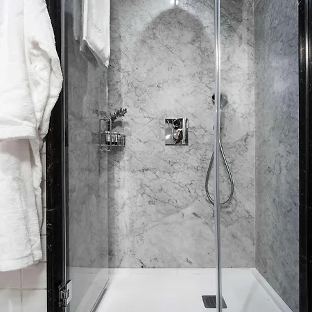 Ercilla Embarcadero فندق 4*