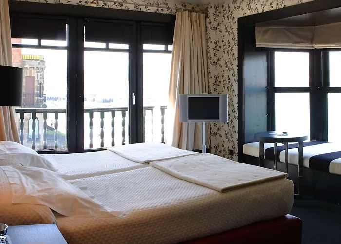 Ercilla Embarcadero 4*