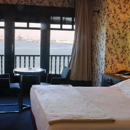 Hotel Ercilla Embarcadero 4*