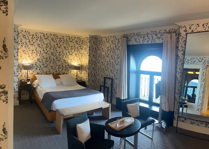 Hotell Ercilla Embarcadero 4*