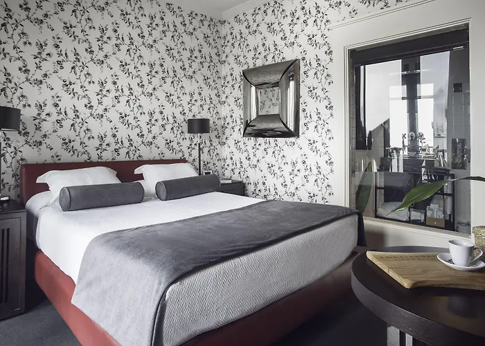 Hotell Ercilla Embarcadero 4*