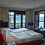 Otel Ercilla Embarcadero Getxo