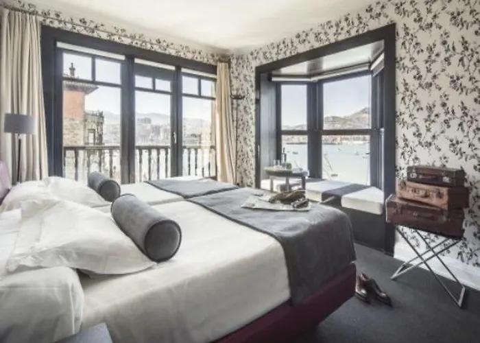 Ercilla Embarcadero 4*